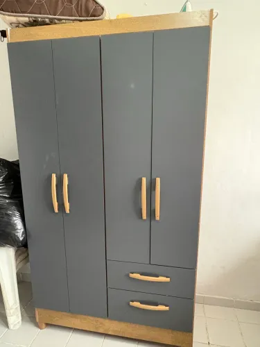 Vendo Guarda roupa solteiro NOVO