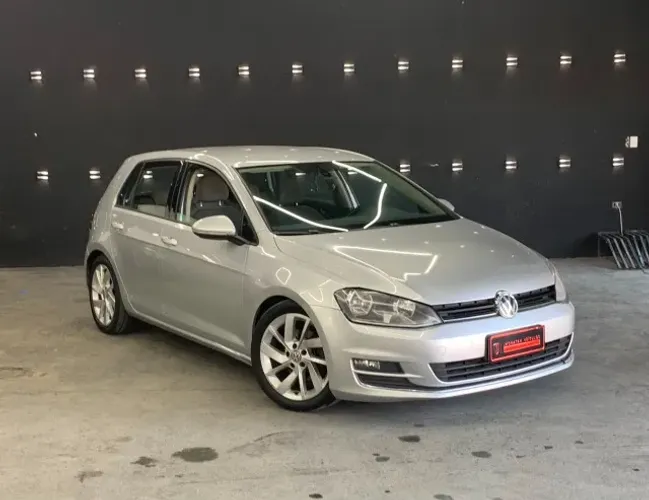 Volkswagen Golf Highline 1.4 TSI 140cv Aut. 2015