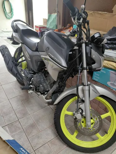Yamaha fator estado de zero com abs. Mais completa com 1600 klm
