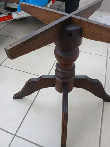Pe torneado de mesa imbuia otimo