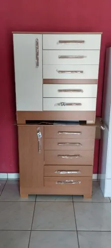 Cômoda BATROL 5 GAVETAS E UMA PORTA NOVOS NA CAIXA