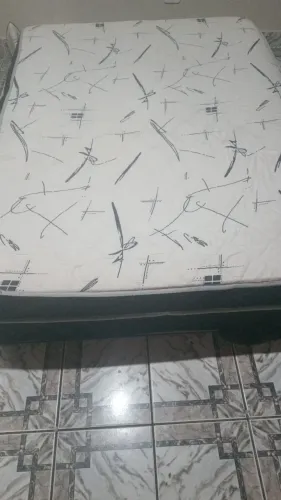 Cama box casal semi nova