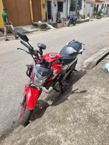 Vendo CB 250 Twister 
