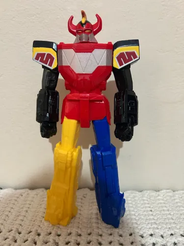 Megazord Power Rangers Hasbro 2019
