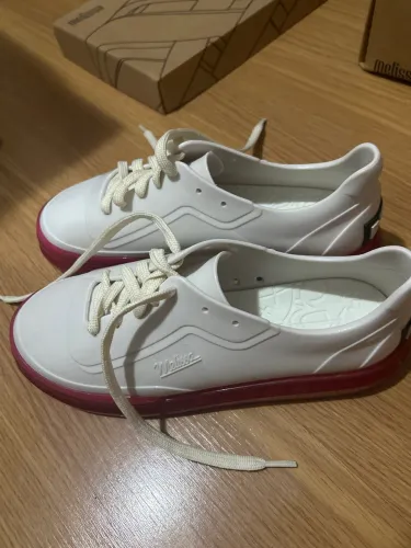 TÊNIS MELISSA BT21 (BTS)