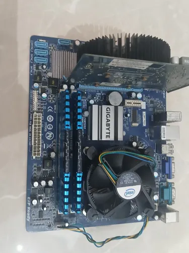 Placa mae completa 8gb(2x4) com placa de video