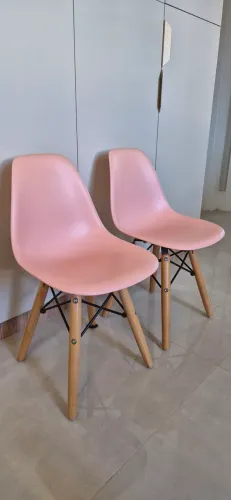 Cadeira Infantil Eames Eiffel Rosa - Ótimo estado