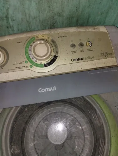 Máquina de lavar com defeito tem que trocar o mecanismo