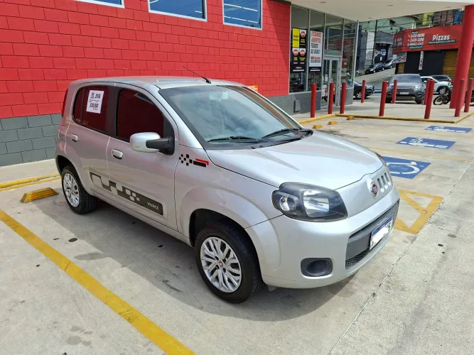 Fiat Uno Vivace Celeb. 1.0 EVO F.flex 8V 5P 2016