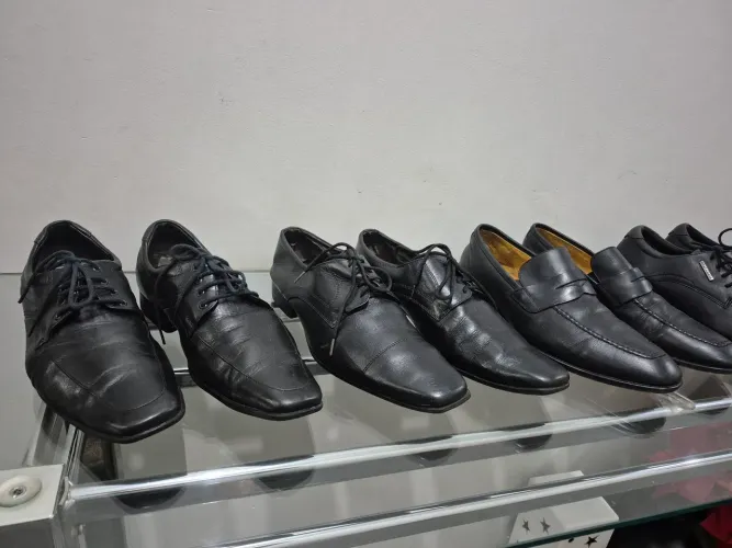 Sapatos masculinos Várias marcas N. 39, 40, 41 e 42