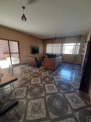 Casa Sobreloja - Palmeiras de São José - 4 Dormitórios. 350m².