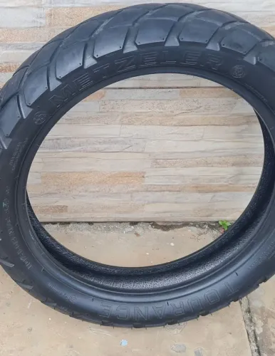 Pneu dianteiro Honda ADV 150