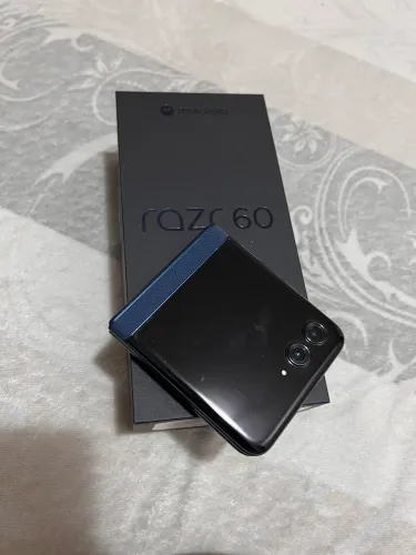 MOTOROLA RAZR 60