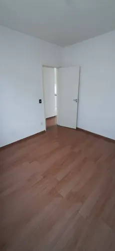 Lindo apartamento á venda com 2 quartos e 1 banheiro