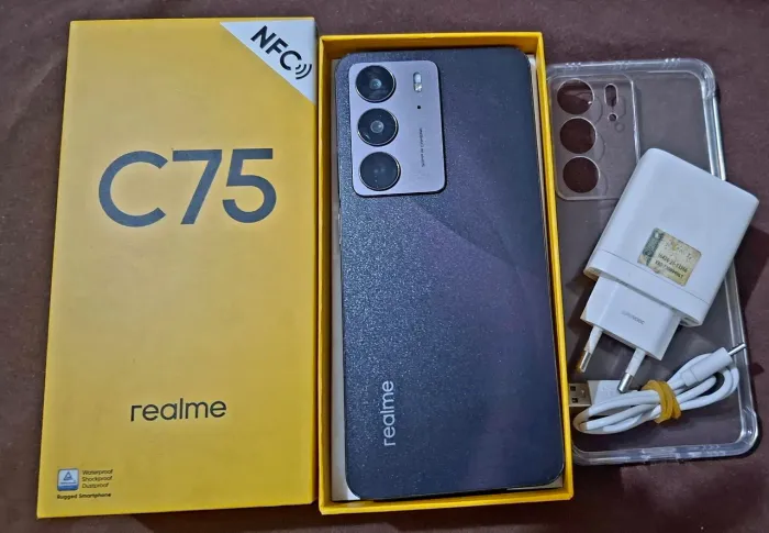 Realme C75//256GB//8 Ram//NFC//Super Bateria//Bruto e Completo!!