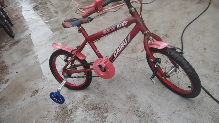 Vendo bicicleta para criança