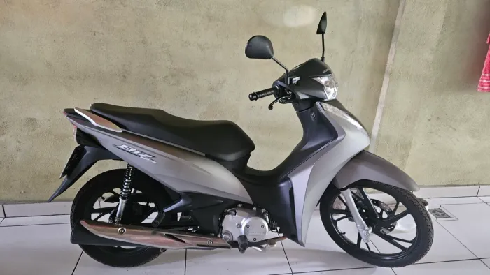 Honda biz 125 modelo 2023/2024