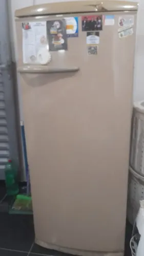 Geladeira Consul 1 porta Bege