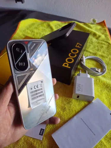 VENDO XIAOMI POCO F7. 12/256 GB COMPLETO COM TUDO ORIGINAL EDIÇÃO LIMITADA ZERO 