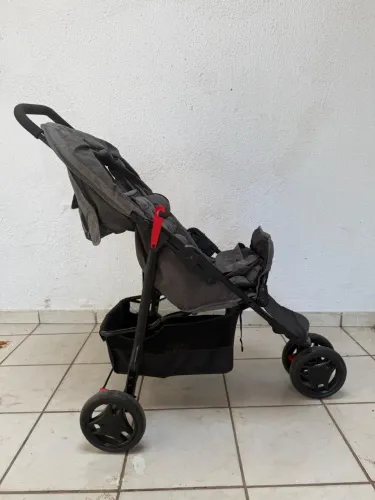 Carrinho de Bebê Voyage