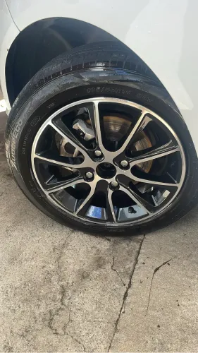 Ford Fiesta 1.5 16V Flex Mec. 5P 2014