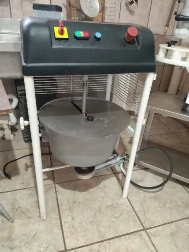 Misturela 22 litros p cozinha massa de salgados