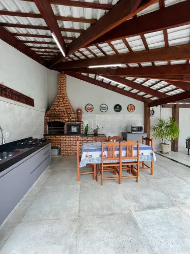 Casa MOBILIADA de Alto Padrão no bairro Itaguaí 2 - Caldas Novas - Goiás