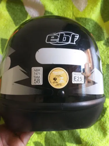 Capacete