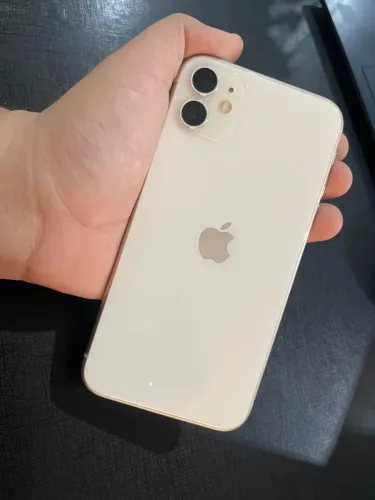 iPhone 11 64GB ? PARCELO NO CARTÃO ? Super Conservado ? Face ID OK ? Sem Detalhes