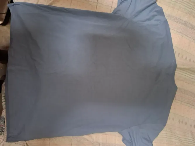 Camisa básica azul claro