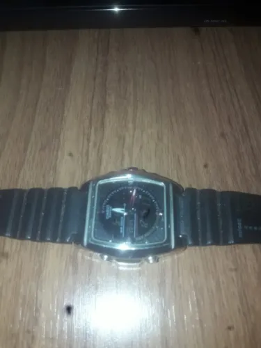 VENDO RELOGIO CASIO EDIFICE -EFA 120