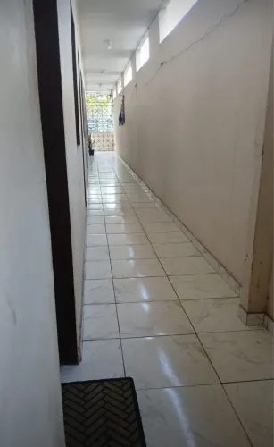 VENDE-SE 12 KITNETS AO LADO DO CASTANHEIRA