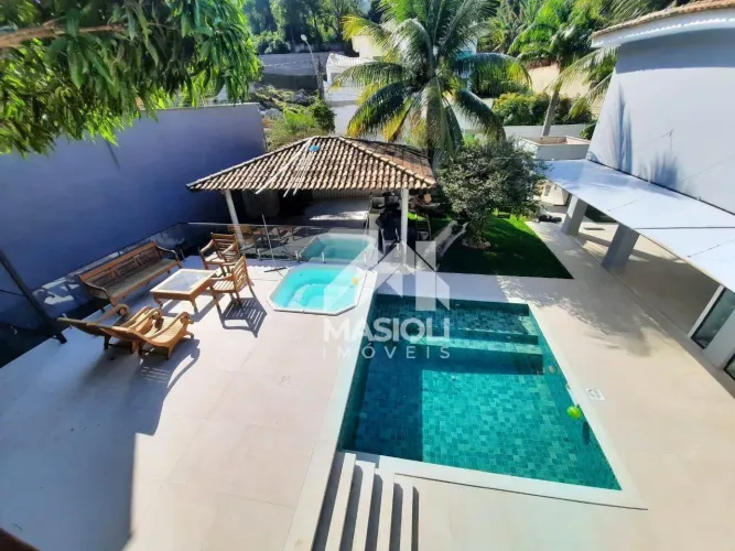 Casa com 6 dormitórios à venda, 640 m² - Fradinhos - Vitória/ES