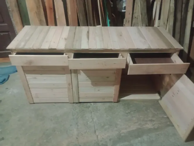 Fabricação de móveis rústicos feito de paletes 