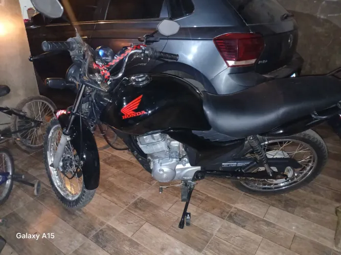 Fan 125 ks moto bem conservada