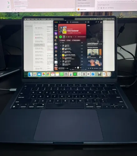 MacBook Air M2 Midnight 256GB 8GB 97 Bateria Caixa e Nota