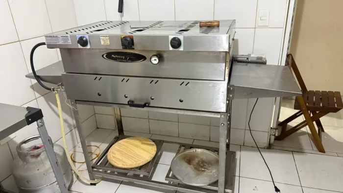 Forno esteira a gás para pizzas