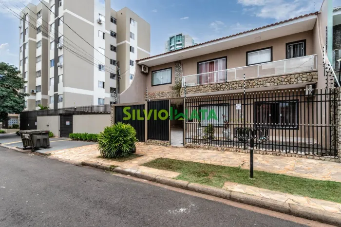 EXCELENTE CASA AMPLA, 03 SUÍTES + 01 QUARTO PARA MORAR, PRÓXIMO DA AV. CERRO AZUL, VILA MA