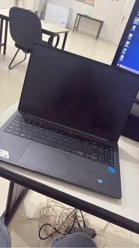 Notebook Samsung Intel Core i3 12ª Geração | 8GB RAM | SSD 256GB | Excelente Estado