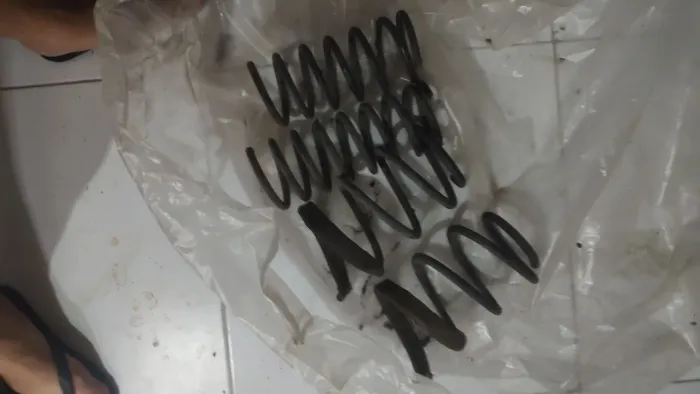 Molas cortadas para gol. Estava num gol g3