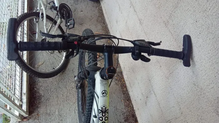Bicicleta Amarela