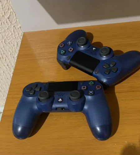 PlayStation 4 Slin