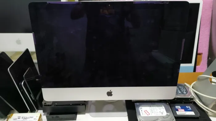 iMac 2019 21pol 8Gb 240Gb SSD