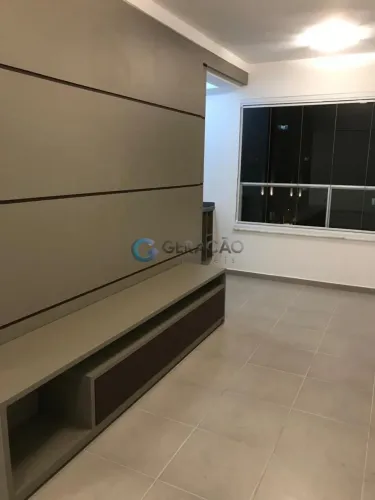 Apartamento para venda com 2 quartos sendo 1 suíte - 77m² no bairro Jardim Aquarius