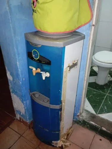 Bebedouro Esmaltec + Galão 20L