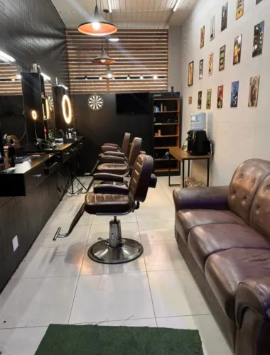 (BARBEARIA) VENDO MOBILIÁRIO COMPLETO DE BARBEARIA