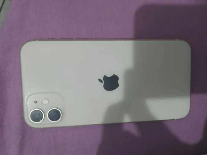 Vendo iPhone 11 ou troco (troco por vídeo game)