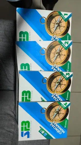 Livros farias de Brito oitava ano 