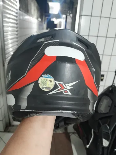 Capacete