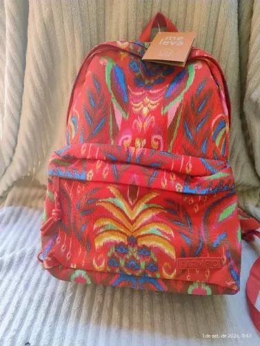 Mochila Farm nova na etiqueta